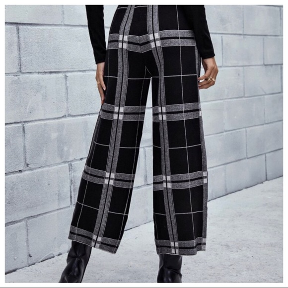 #31 Fall PARIS black/white
bold check print wide leg Fabulous Soft Knit Pants - Picture 2 of 8